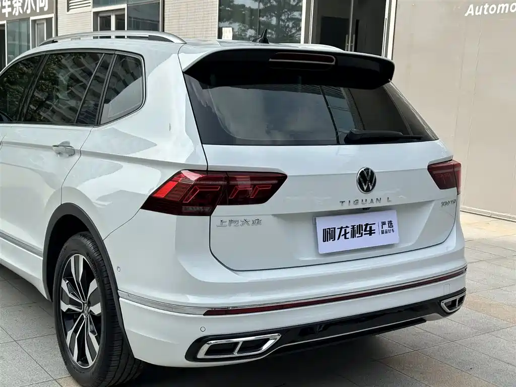 Volkswagen Tiguan L 2024 330TSI Automatic 2WD R-Line Premium Enjoyment Edition фото 16