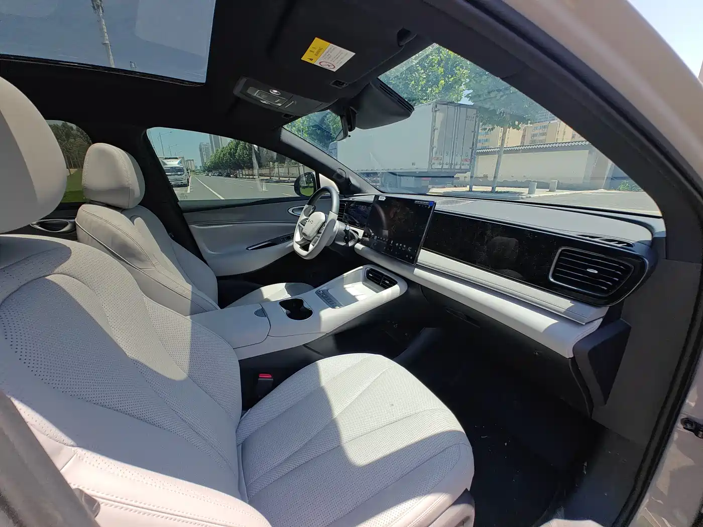 BYD Sealion 06 New Energy 2025 DM-i 170 Pilot Pro Edition фото 12