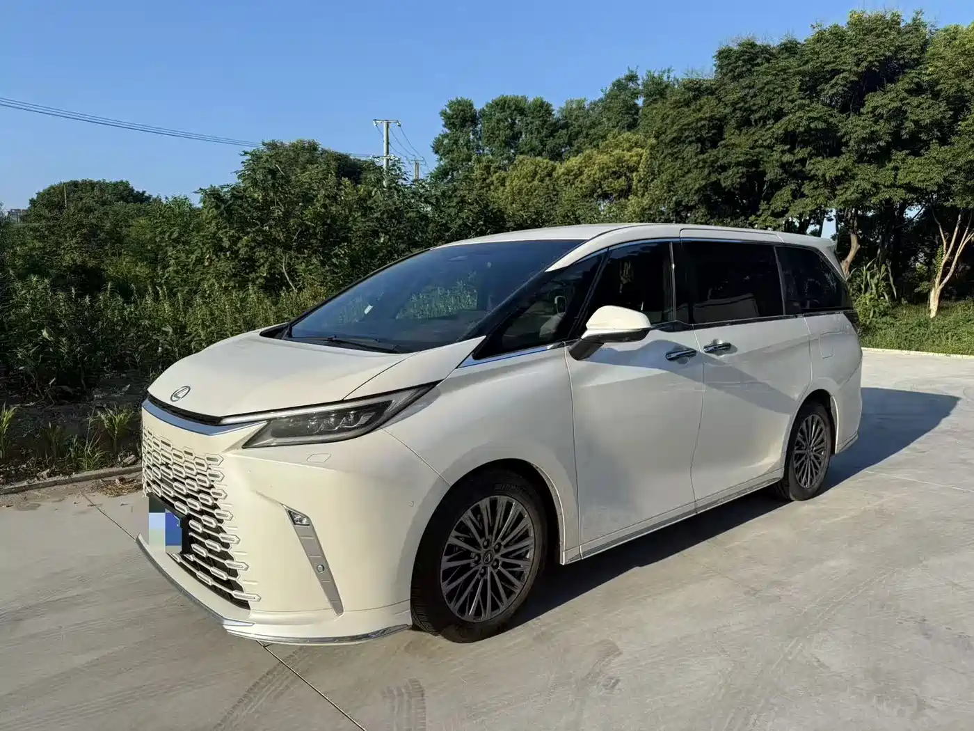 Lexus LM 2025 2023 500h 6-Seater Prestige Edition