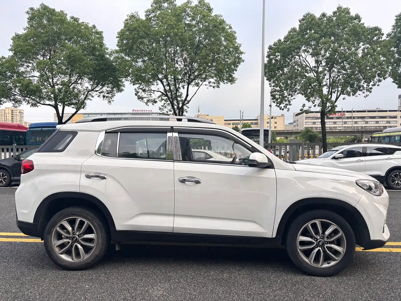 Hyundai Beijing Hyundai ix35 2018 2.0L Automatic 2WD Zhiyong·Enjoyment Edition фото 7