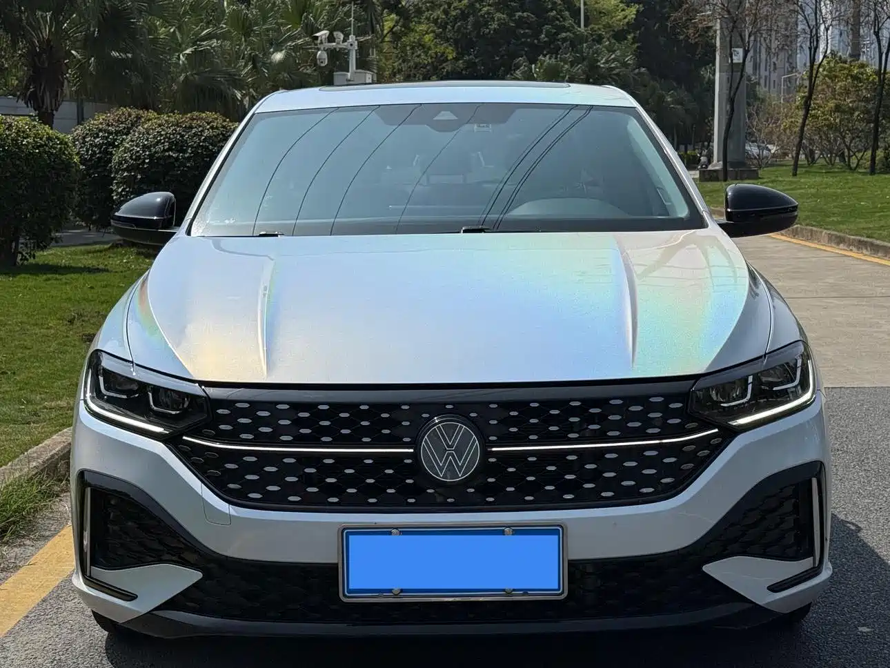 Volkswagen Lavida 2024 Model 300TSI DSG Starlight Leading Edition фото 2