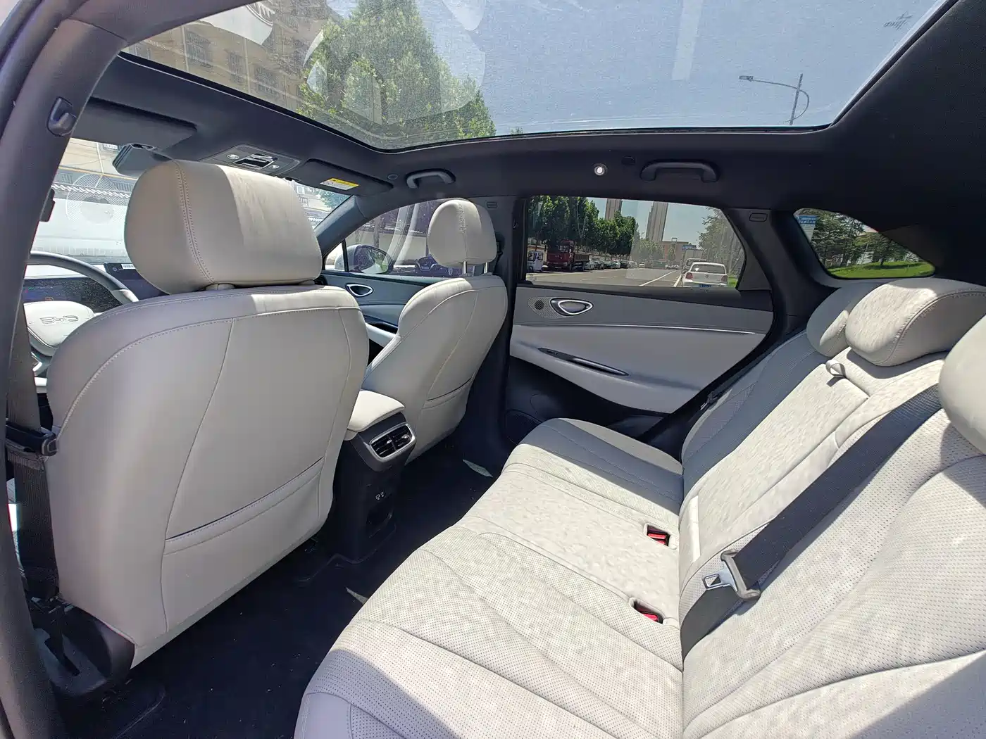 BYD Sealion 06 New Energy 2025 DM-i 170 Pilot Pro Edition фото 17