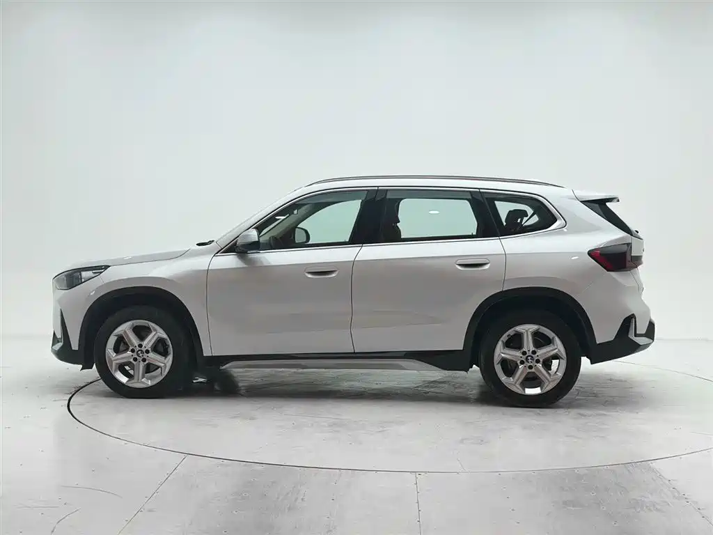 BMW X1 2023 sDrive20Li X Design Package фото 7