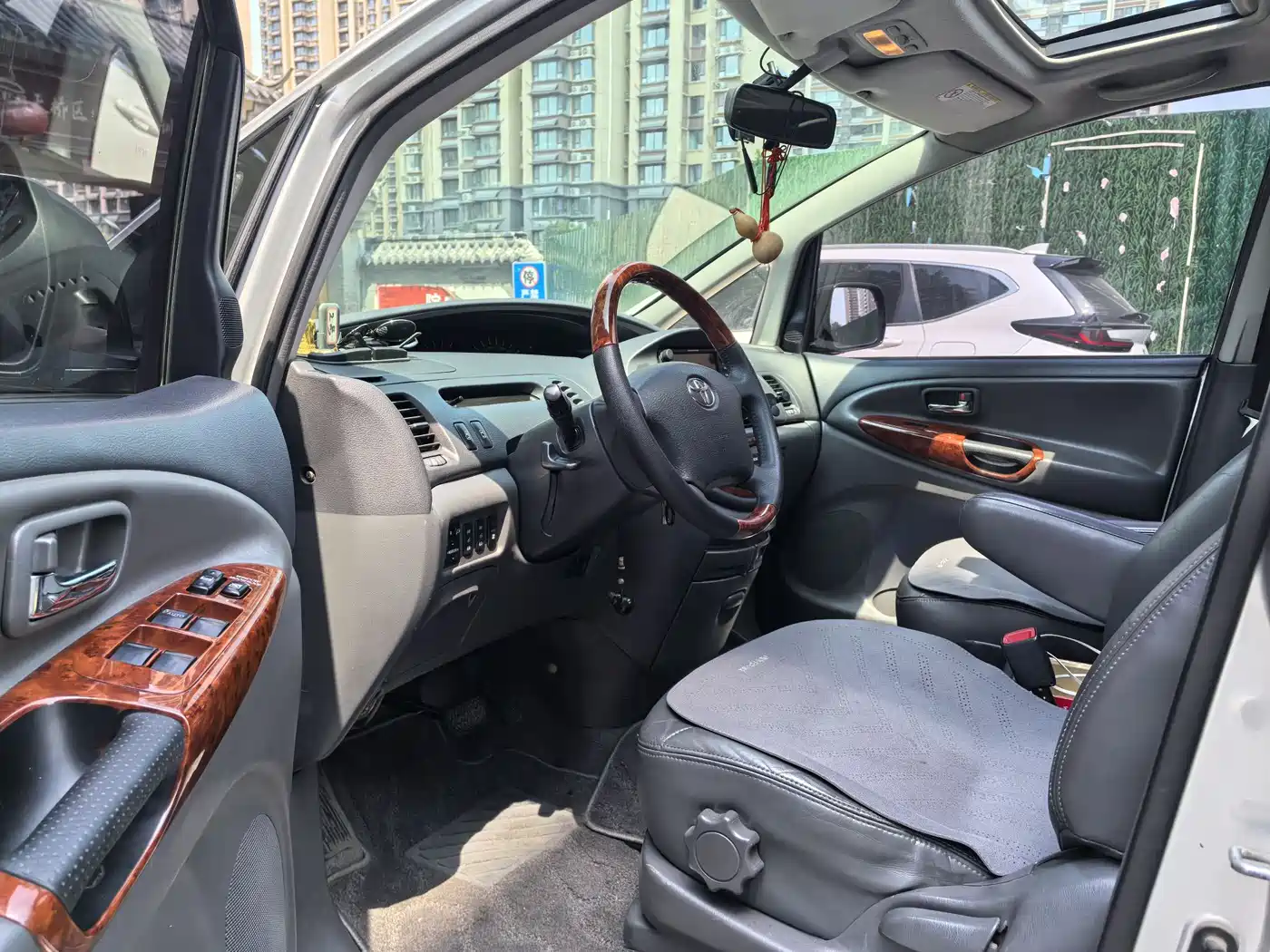 Toyota Previa 2004 2.4L AT фото 7