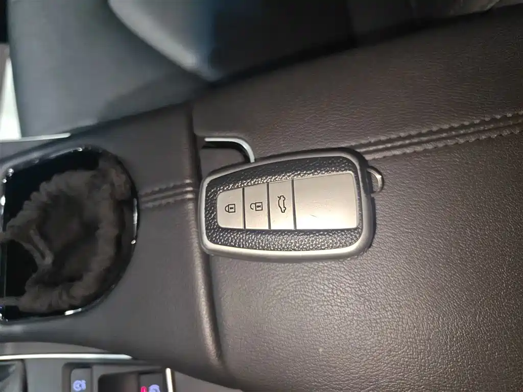 Toyota Avalon 2019 2.0L Luxury Edition (China VI) фото 9