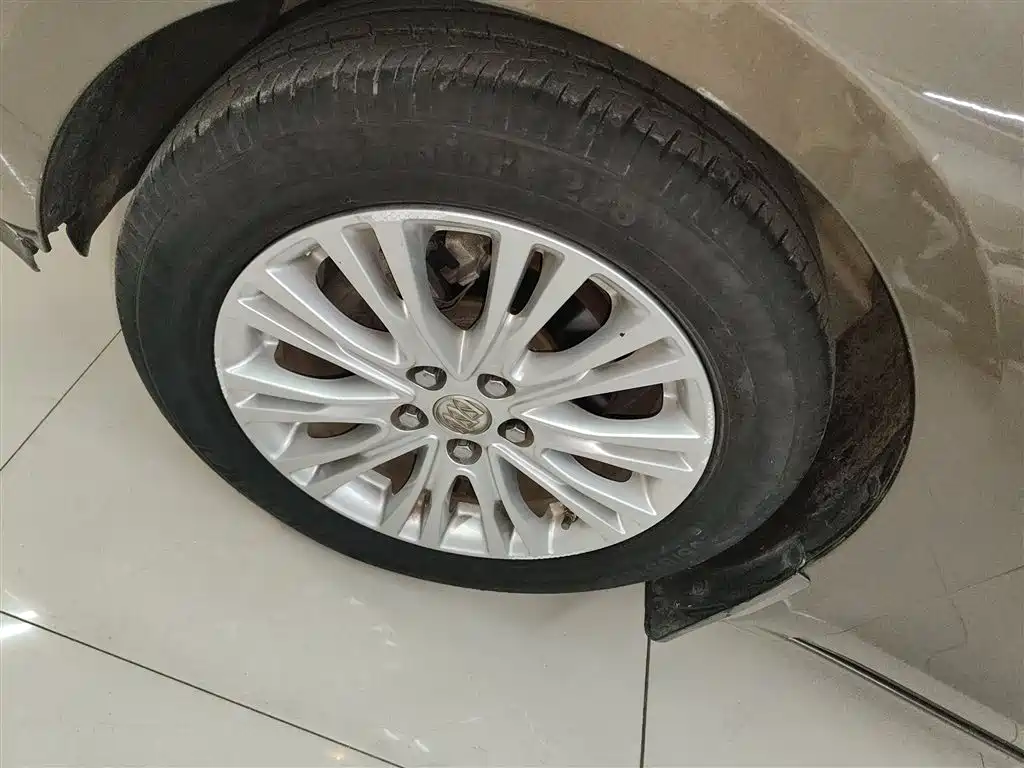 Buick Excelle 2016 Model 15N Automatic Luxury фото 23