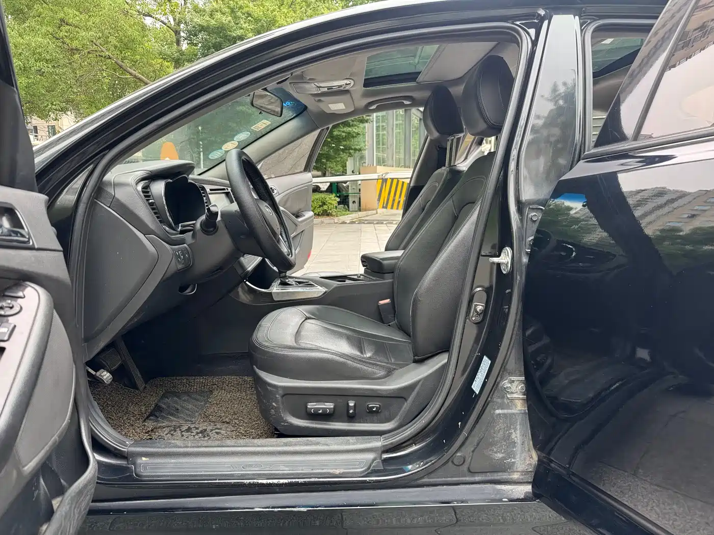 Kia K5 2011 2.0L Automatic DLX фото 9