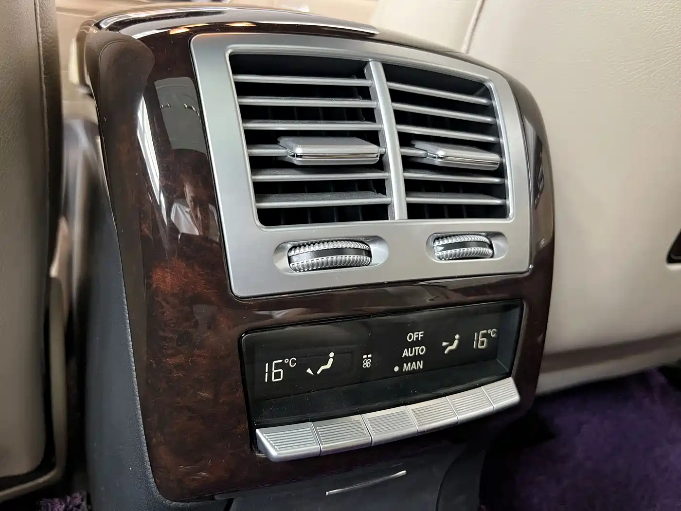 Mercedes-Benz S-Class фото 39
