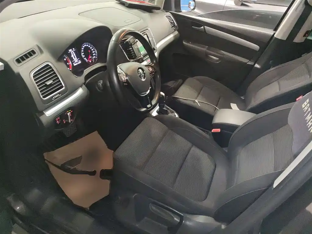 Volkswagen Sharan 2016 380TSI Comfort 7-seater фото 15