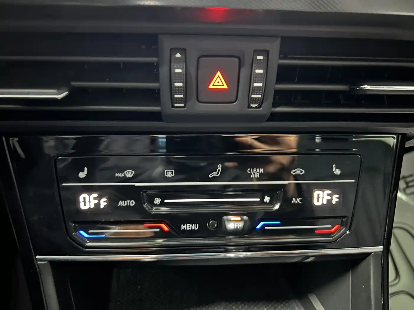 Volkswagen Passat 2023 Facelift 280TSI Elite Edition фото 13