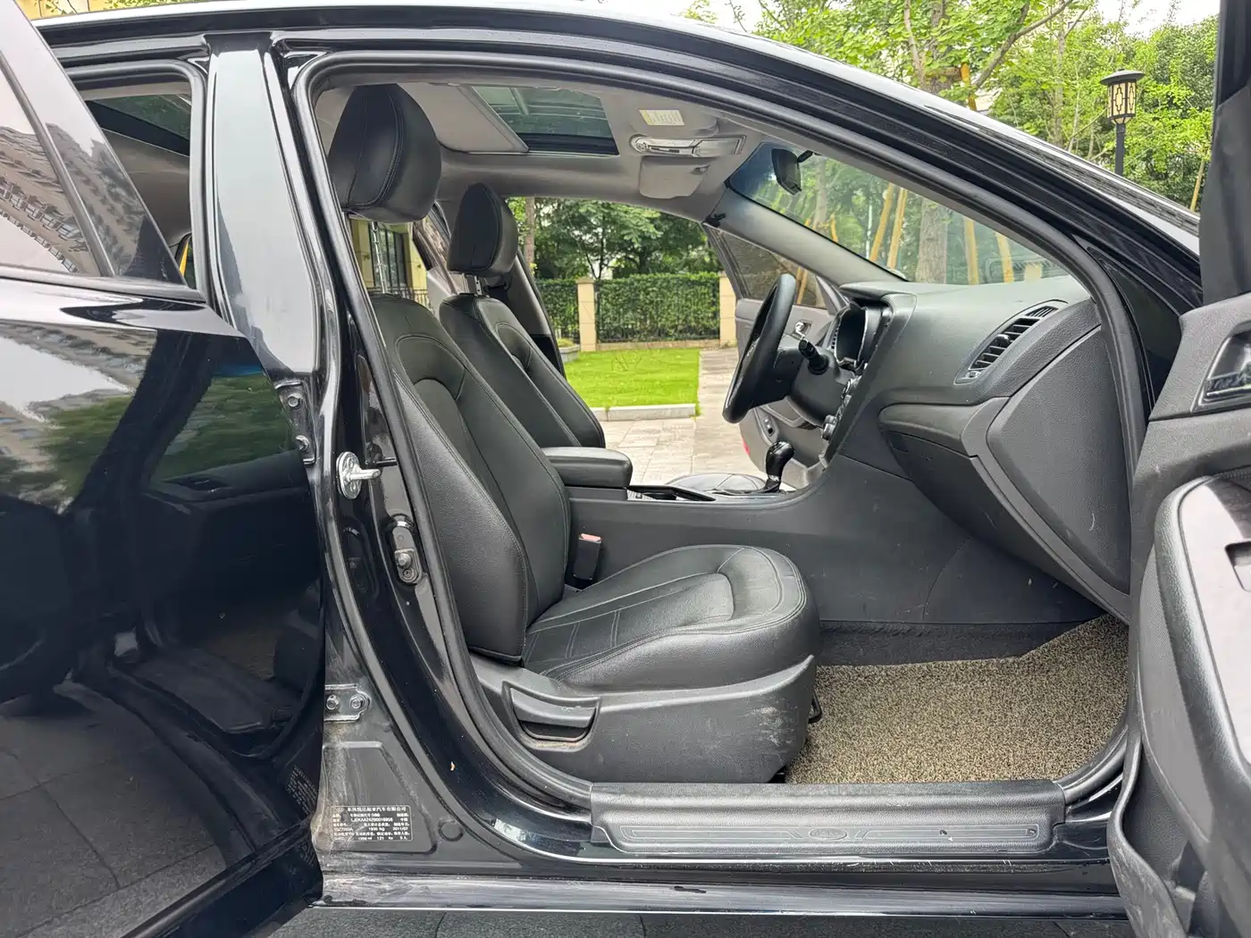 Kia K5 2011 2.0L Automatic DLX фото 11