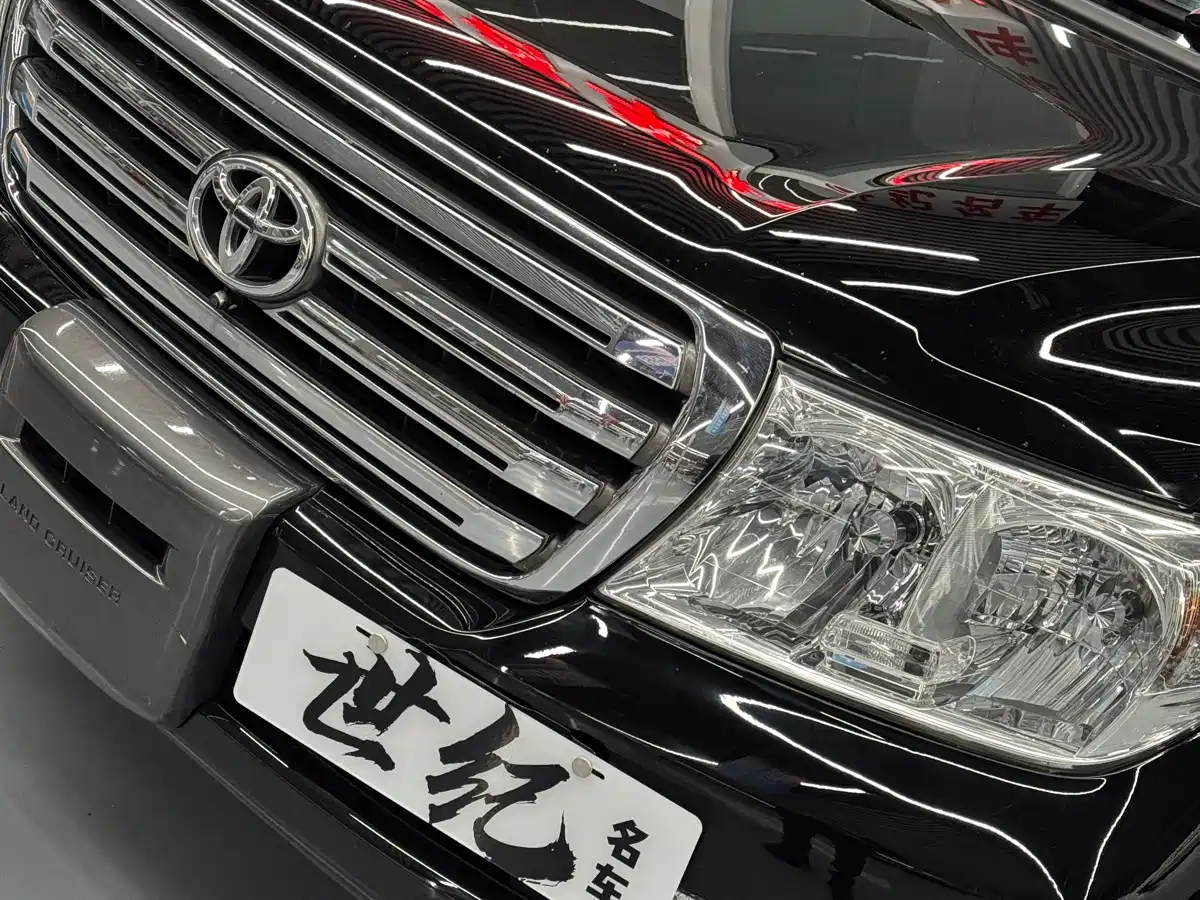 Toyota Land Cruiser (Import) фото 4