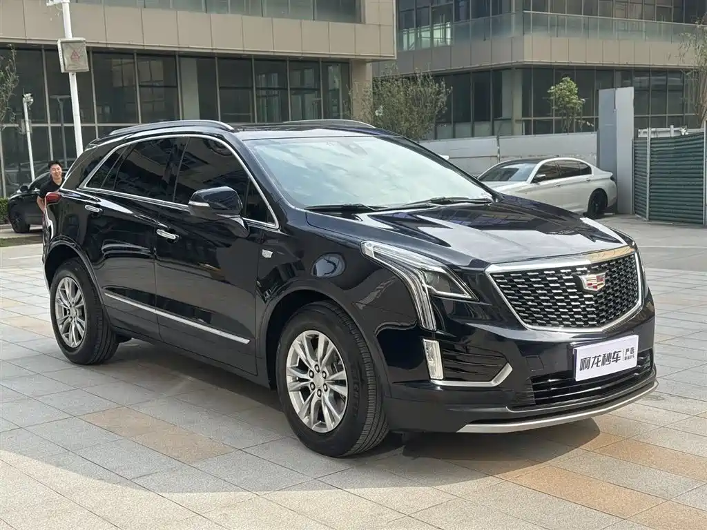 CADILLAC XT5