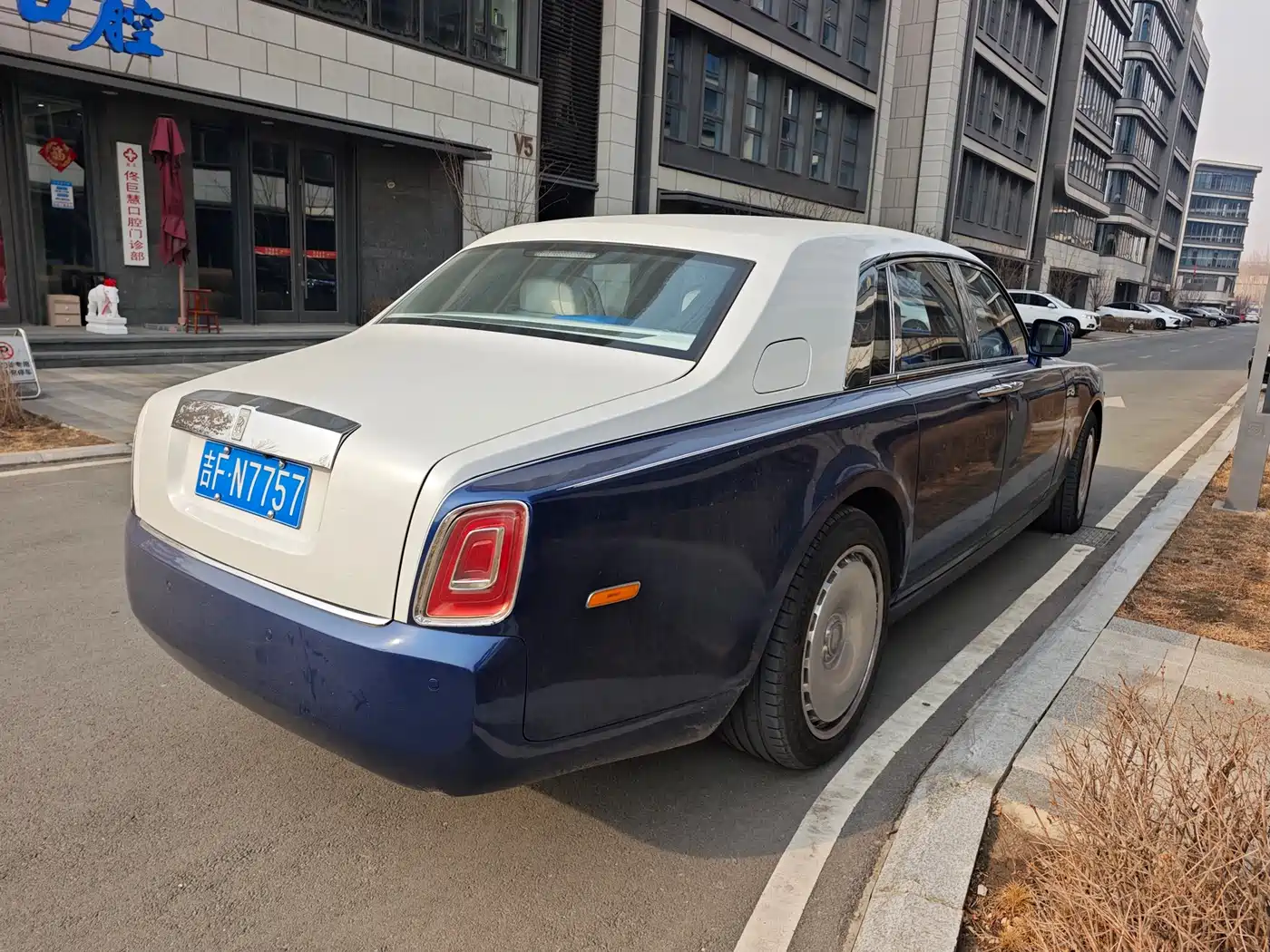Rolls-Royce Phantom фото 4