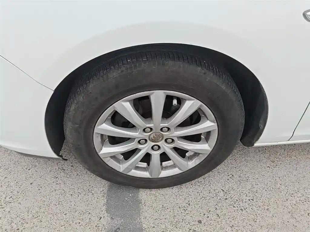 Buick Excelle 2013 Model GT 1.6L Manual Progressive фото 23