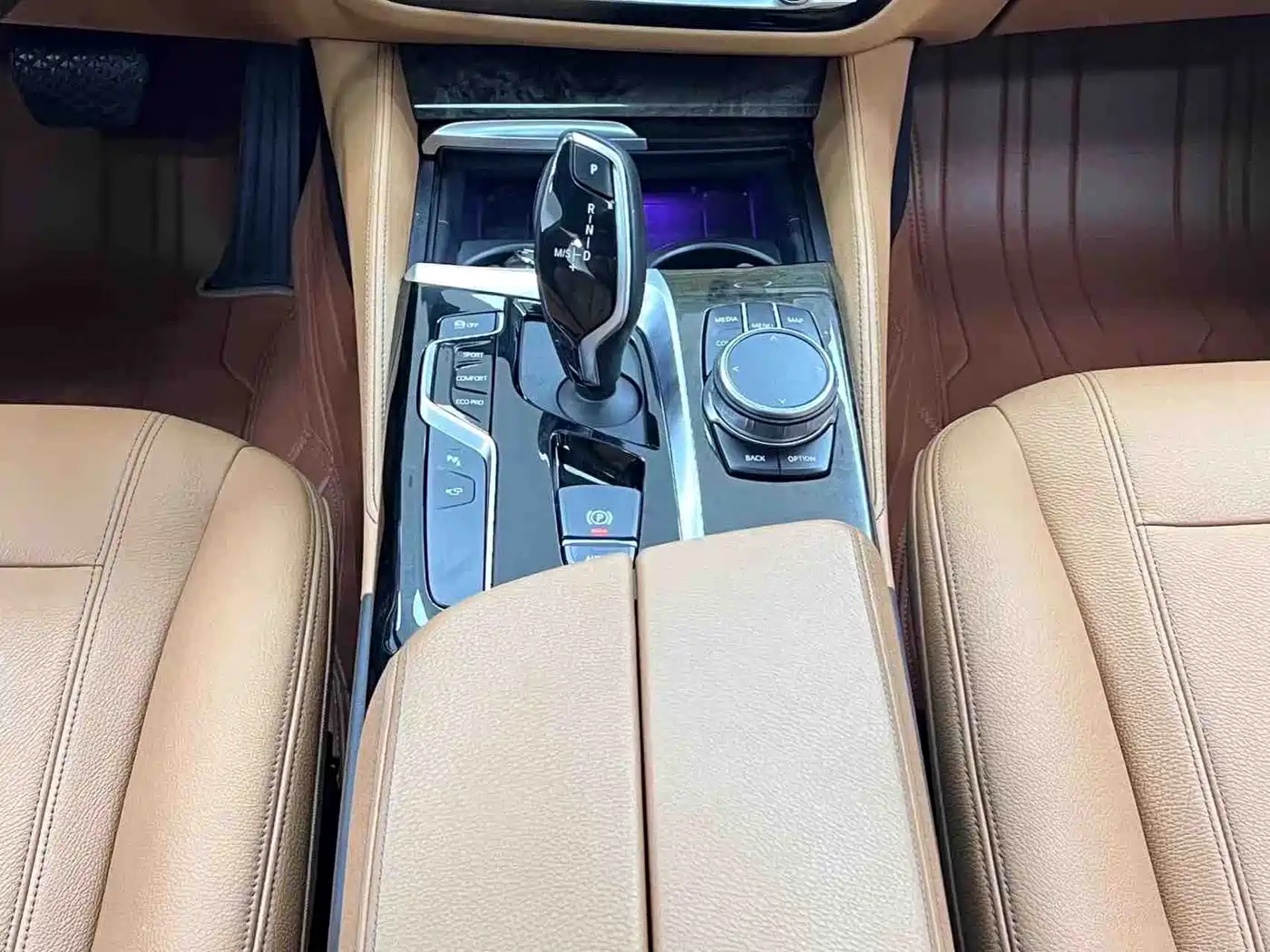 BMW 5 Series 2020 530Li Leading M Sport Package фото 20