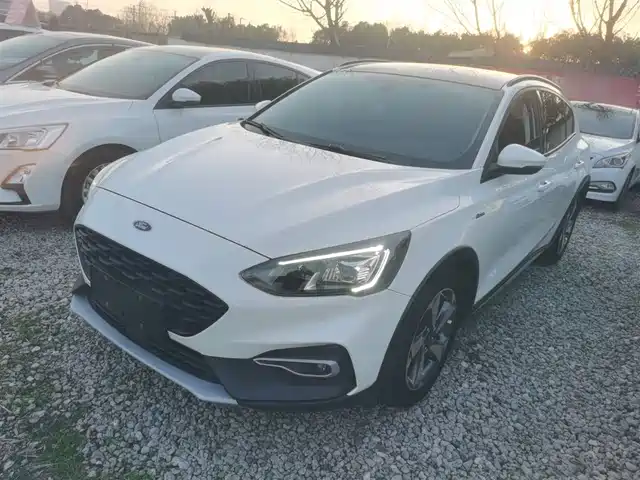 Ford Focus Active 2020 EcoBoost 180 Auto Trendy Edition