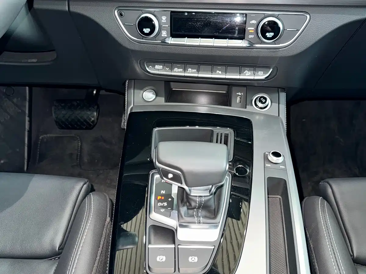 Audi Q5L 2022 40T Fashion Dynamic фото 21