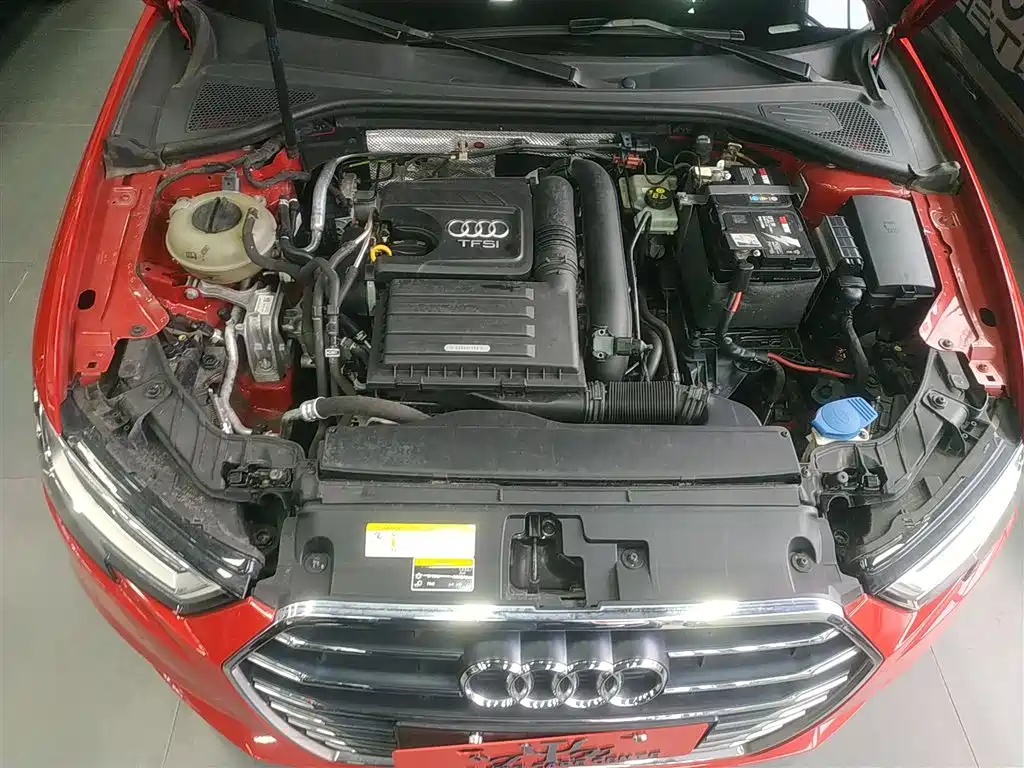 Audi A3 2018 30th Anniversary Sportback 35 TFSI Style фото 10