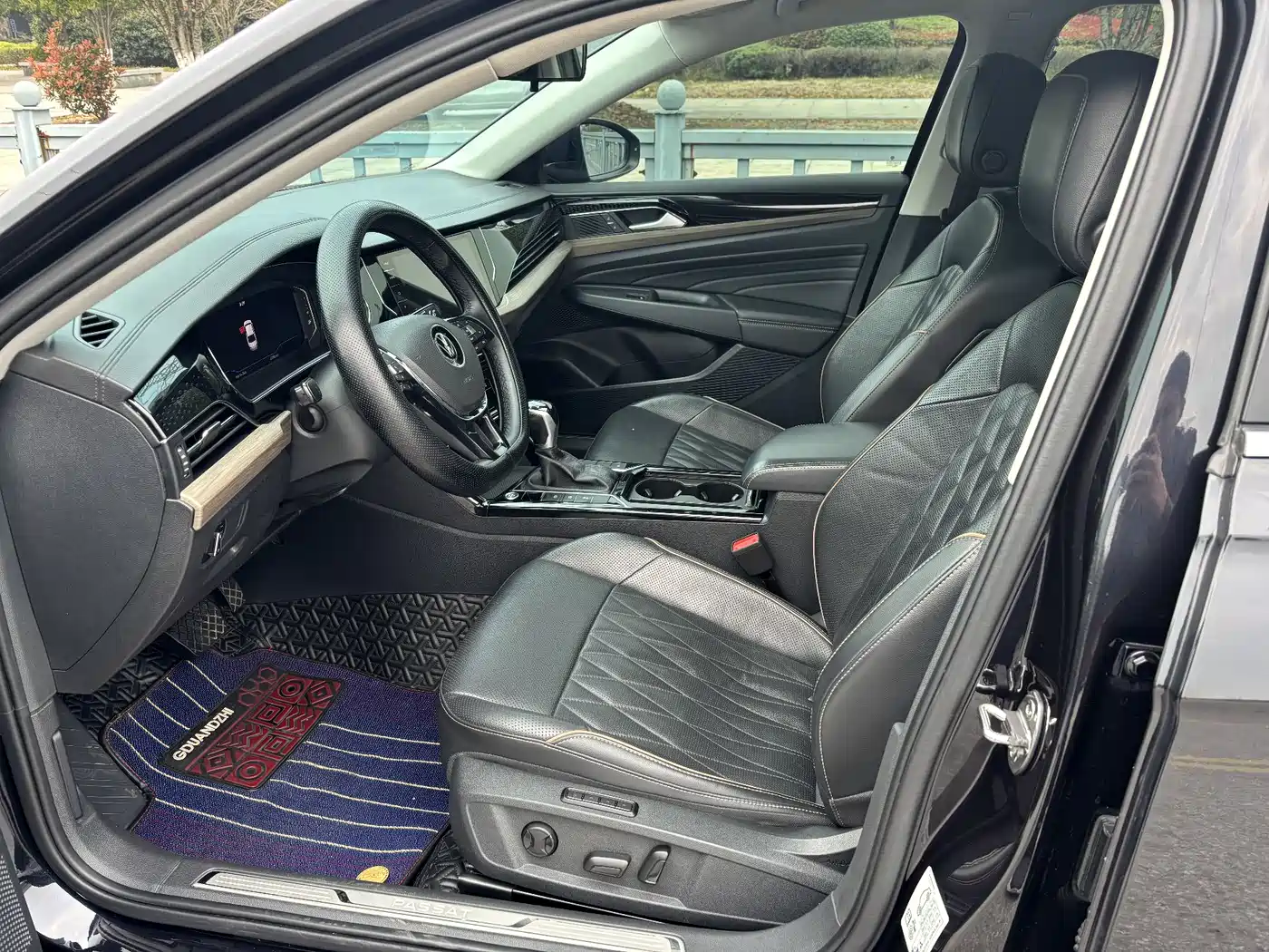 Volkswagen Passat 2021 Model 330TSI Luxury Edition фото 9