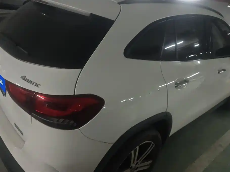 Mercedes-Benz GLA 2020 GLA 200 4MATIC фото 3