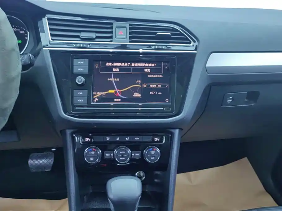 Volkswagen Tiguan L 2019 330TSI Automatic 2WD Panorama Comfort Edition China VI фото 13