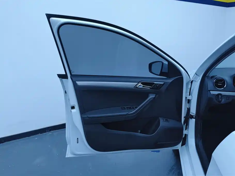 Volkswagen Jetta 2019 Dream Edition 1.5L Auto Comfort фото 7