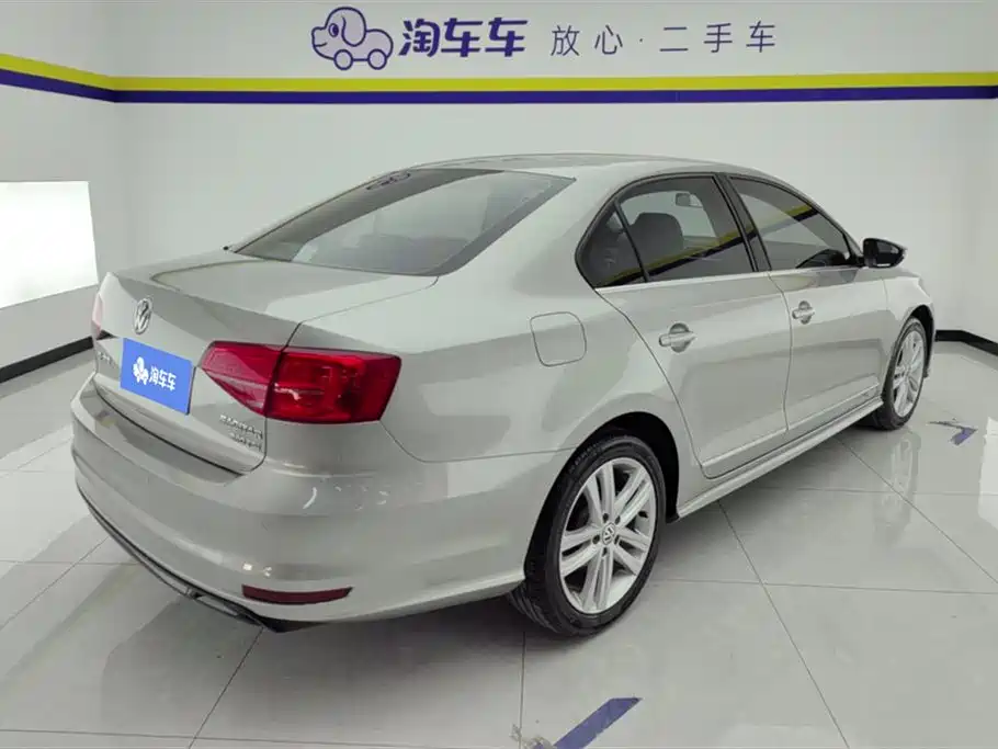Volkswagen Sagitar 2018 280TSI DSG Spark Edition фото 3