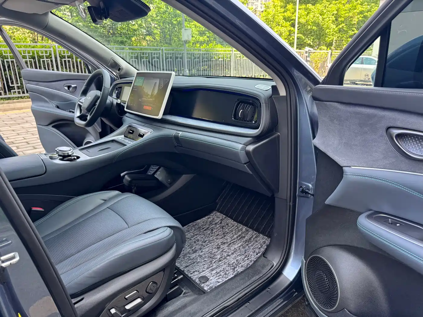 BYD Hai Shi 07 DM-i 2025 150 Pilot+ Edition фото 15