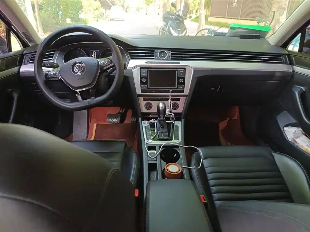 Volkswagen Magotan 2018 280TSI DSG Comfort фото 10