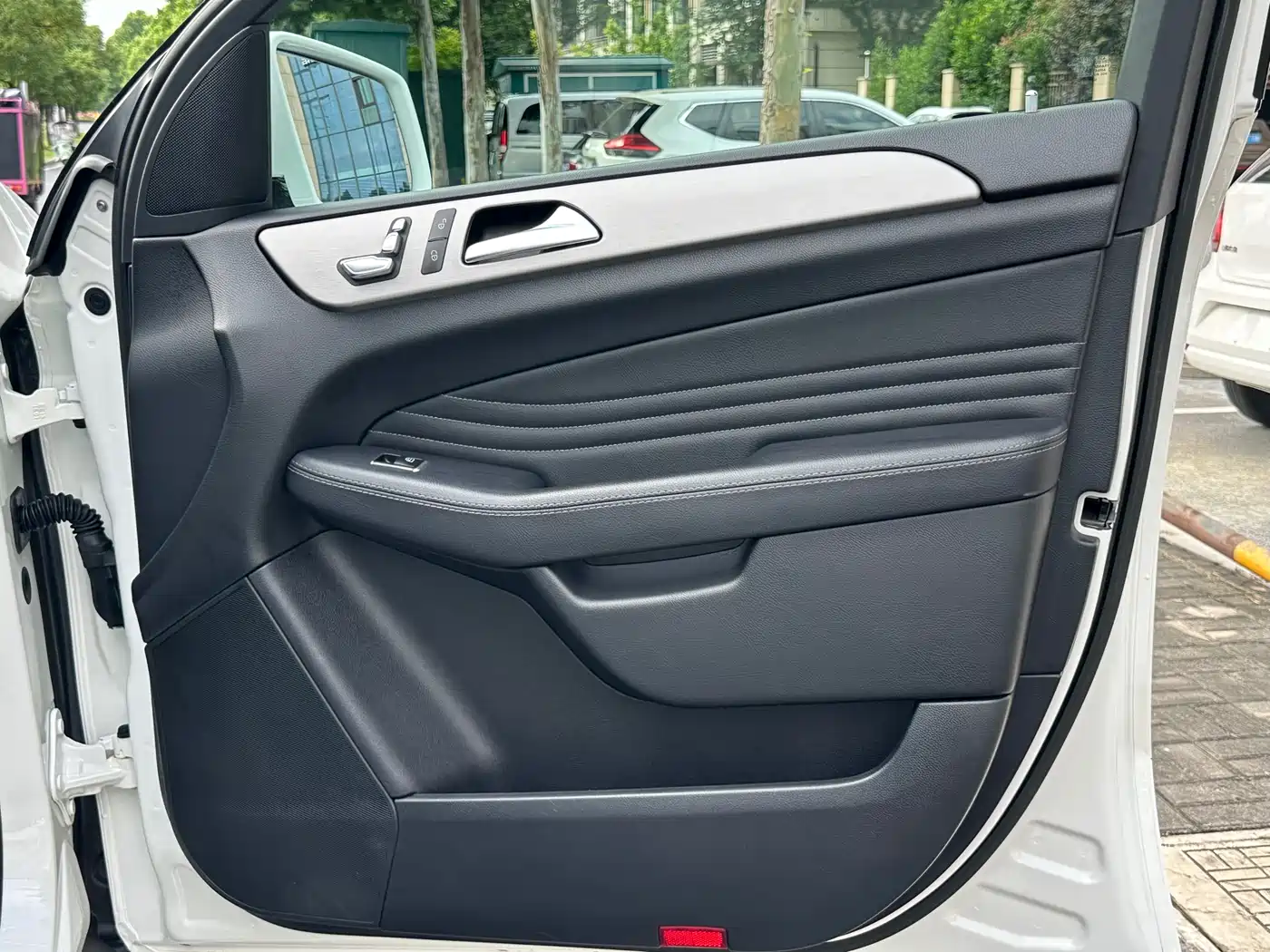 Mercedes-Benz GLE Coupe 2015 GLE 320 4MATIC Coupe SUV фото 16