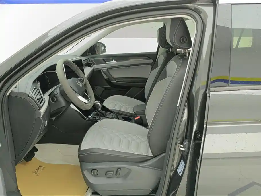 Volkswagen Tayron 2024 300TSI 2WD Luxury Plus Advanced фото 9