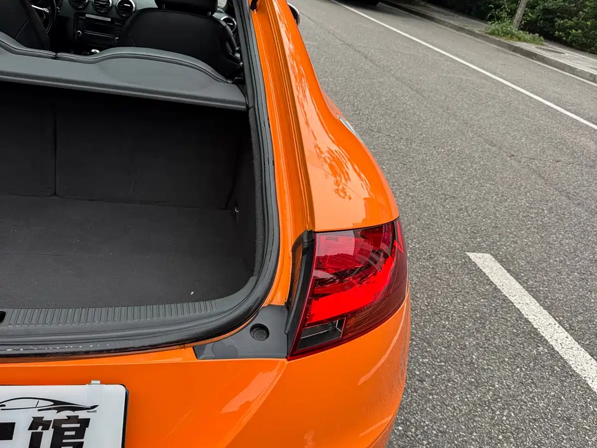 Audi TTS 2008 Model TTS Coupe 2.0TFSI quattro фото 18