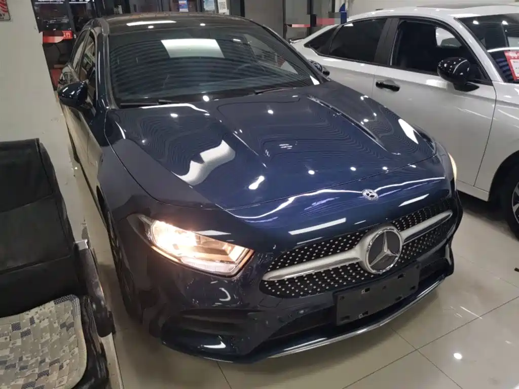Mercedes-Benz A-Class 2019 A 180 L Sport Sedan фото 20