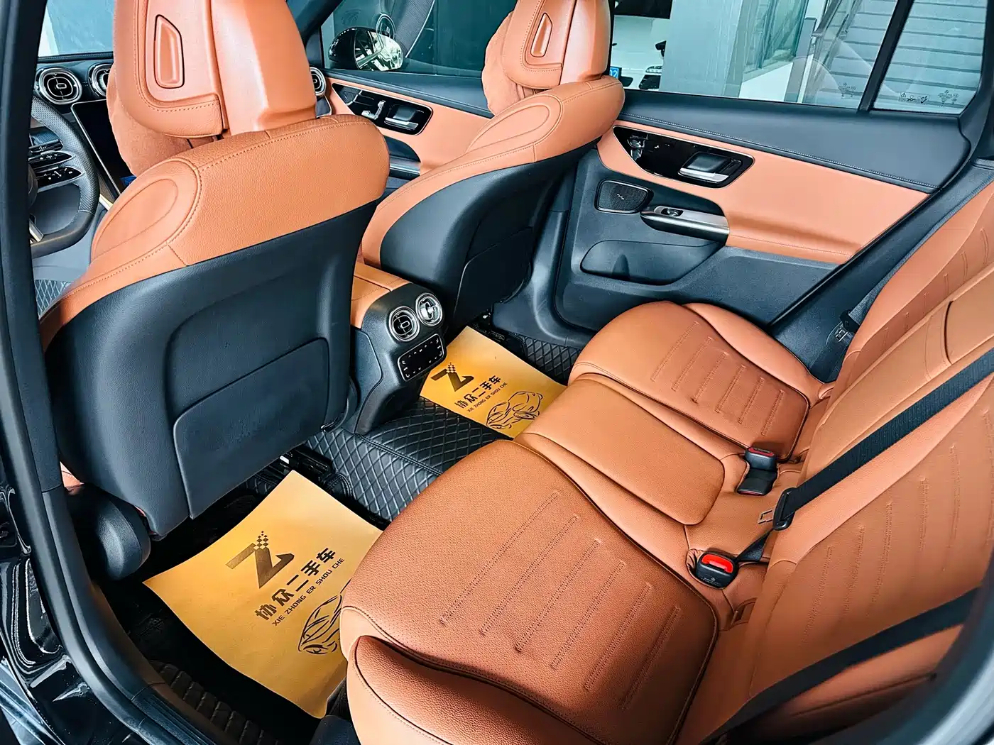Mercedes-Benz GLC 2024 GLC 260 L 4MATIC Luxury 5-seater фото 17