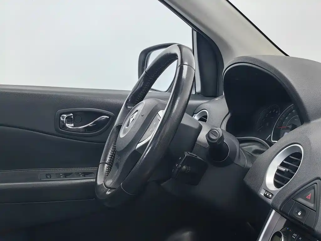 Renault Koleos (Import) 2015 2014 Facelift 2.5L 2WD Urban Edition