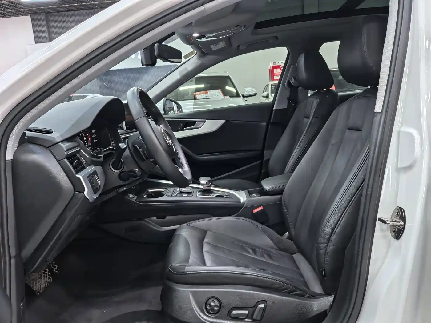 Фото 4 - Audi A4L