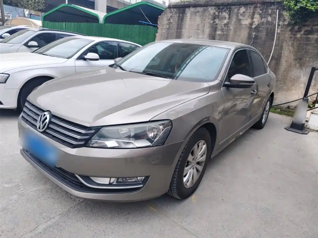 Volkswagen Passat 2014 1.8TSI DSG Luxury Edition