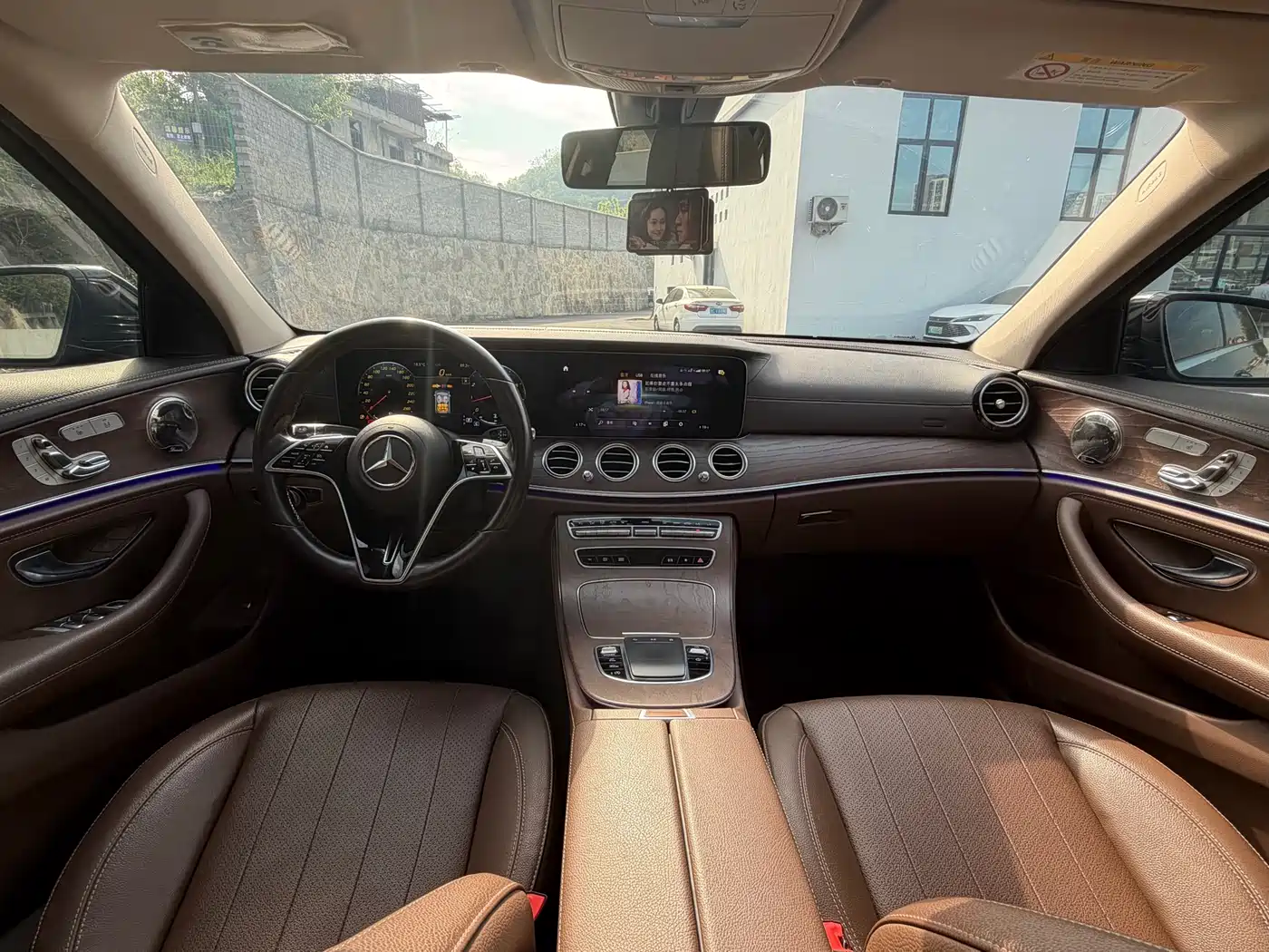 Mercedes-Benz E-Class 2021 E 300 L Fashion фото 6