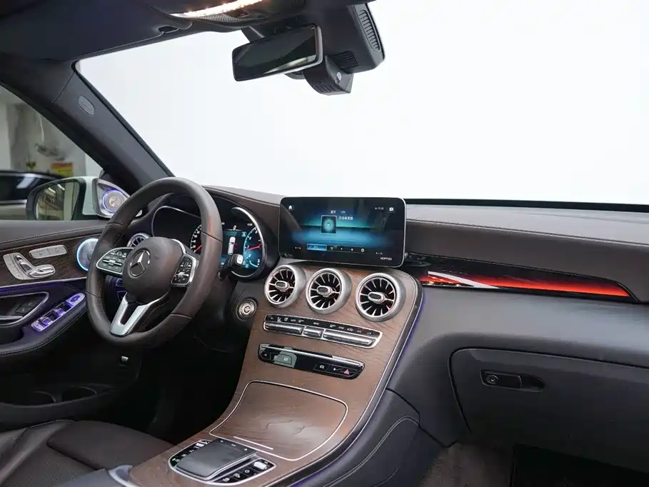 Mercedes-Benz GLC 2020 GLC 300 L 4MATIC Dynamic фото 8