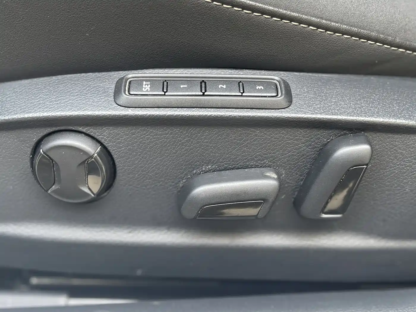 Volkswagen FAW-Volkswagen CC 2021 380TSI Eye-catching Edition фото 16