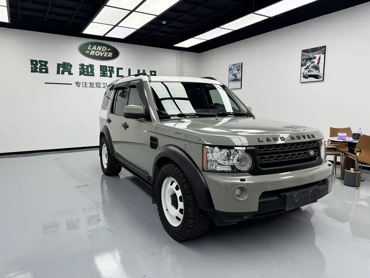 Land Rover Discovery 2010 5.0 V8 HSE Gasoline Version фото 5