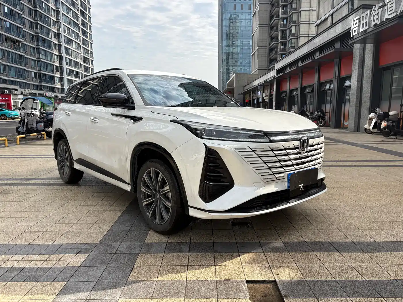 CHANG'AN CS75PLUS