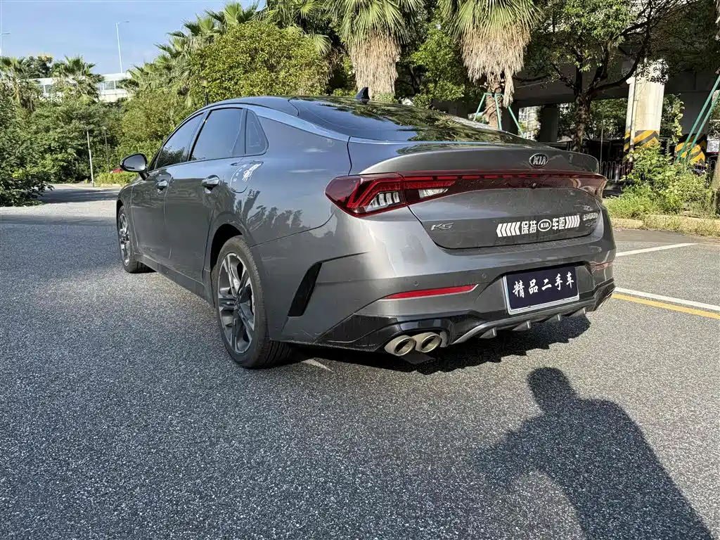 Фото 6 - Kia K5
