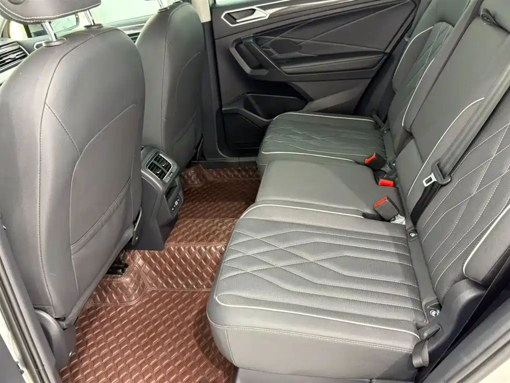 Volkswagen Tiguan L 2023 280TSI 2WD Trend Limited Edition фото 14