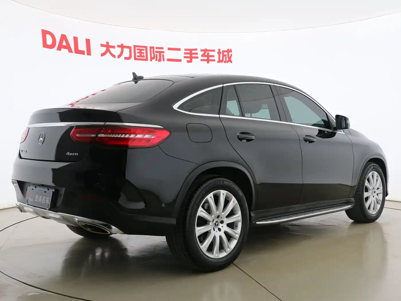 Mercedes-Benz GLE Coupe 2017 GLE 320 4MATIC Coupe SUV фото 9