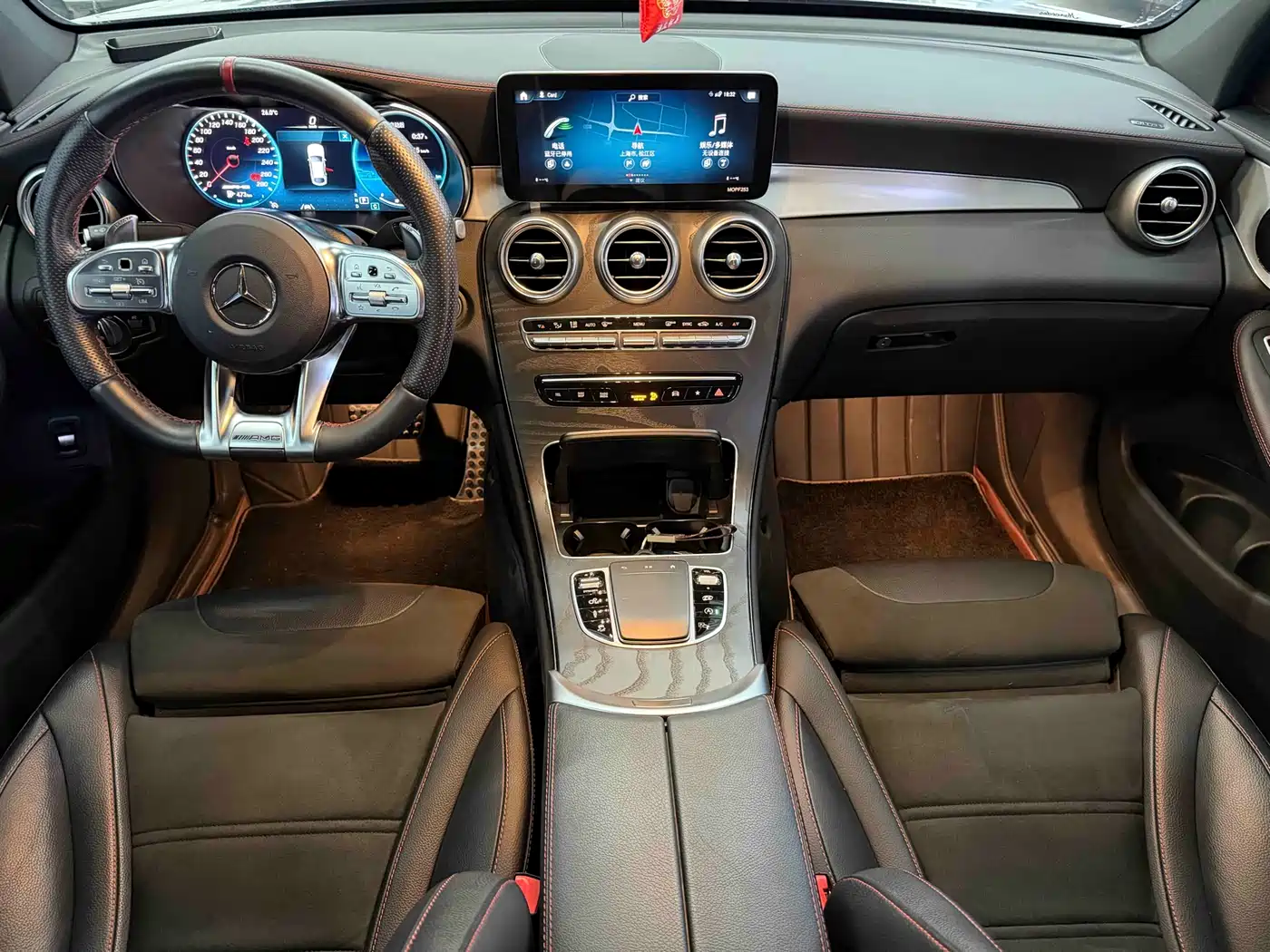 MERCEDES-BENZ GLC AMG