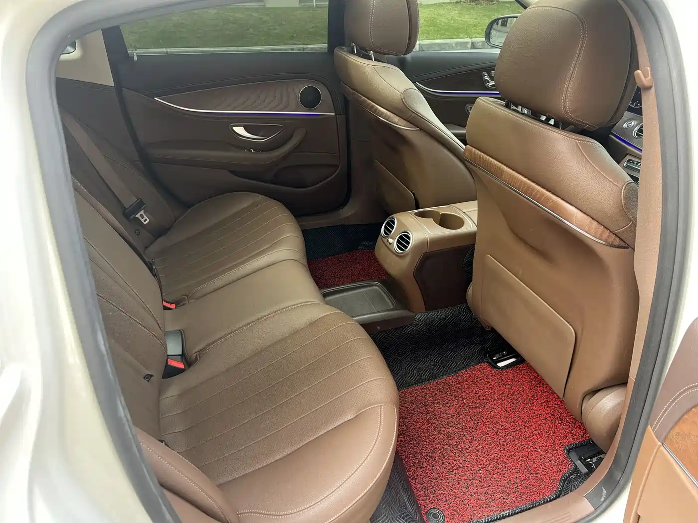 Mercedes-Benz E-Class 2019 E 260 L фото 11