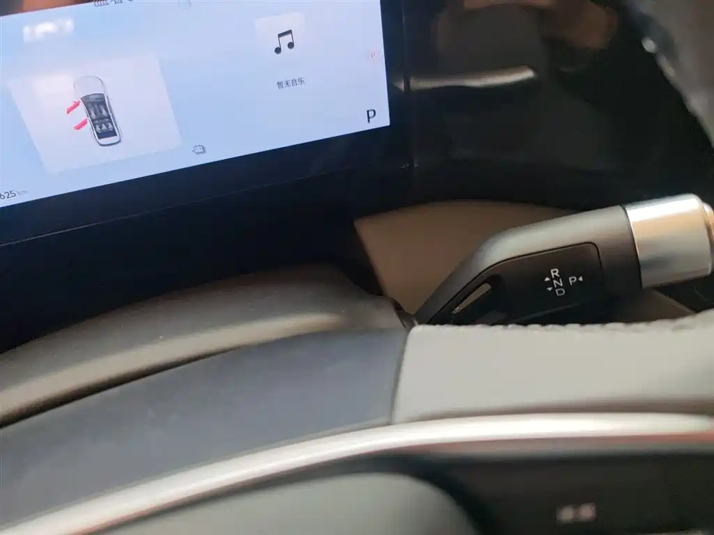 Geely Galaxy Galaxy L7 2025 Model EM-i 115km Long Range Edition фото 14