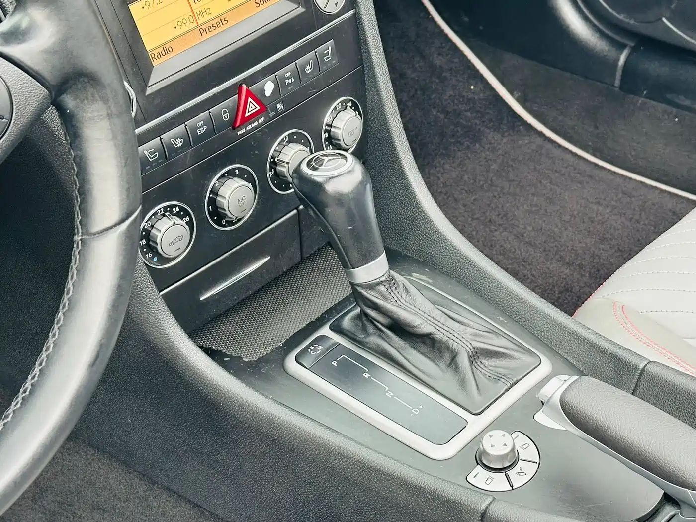 Mercedes-Benz SLK-Class 2010 Model SLK 200K фото 10